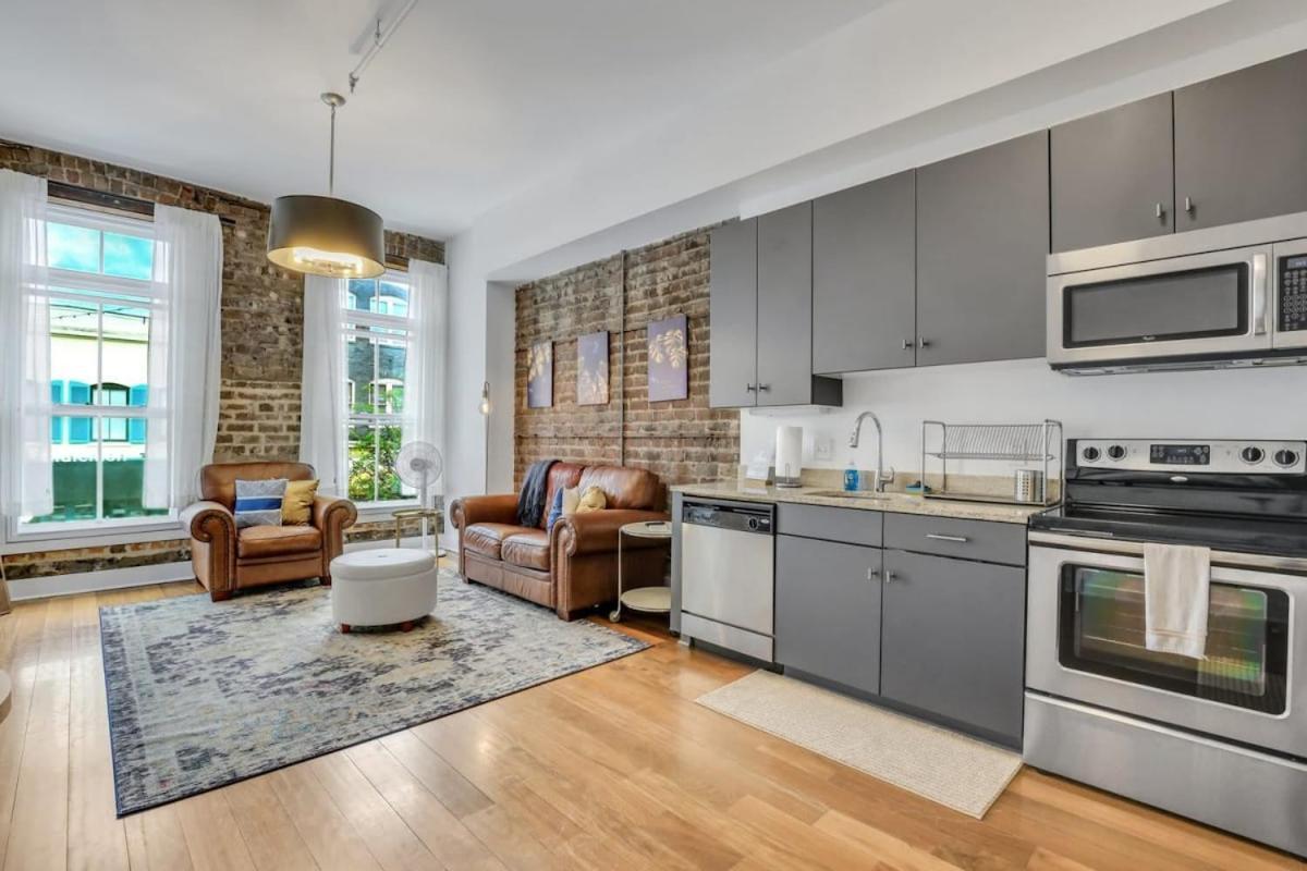 Lush Savannah Loft - Near Plant Riverside District Buitenkant foto