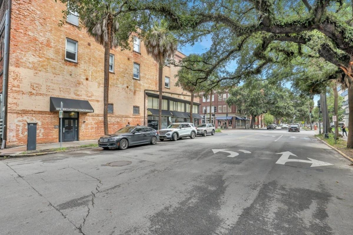Lush Savannah Loft - Near Plant Riverside District Buitenkant foto
